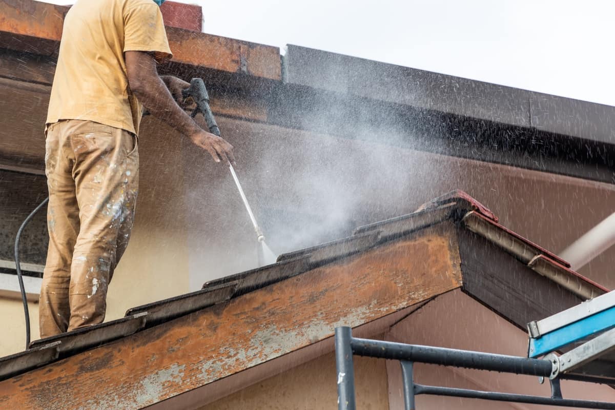 Professional vs DIY Spray On Roof Coatings